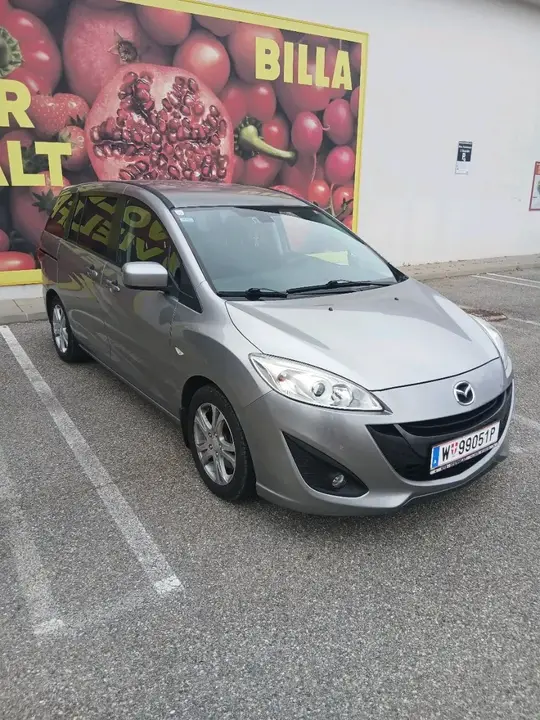 Mazda Mazda5 2012 photo 2