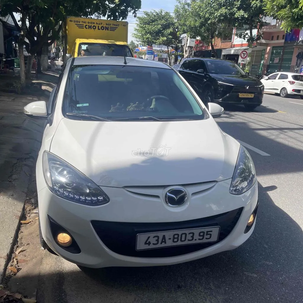 Mazda 2