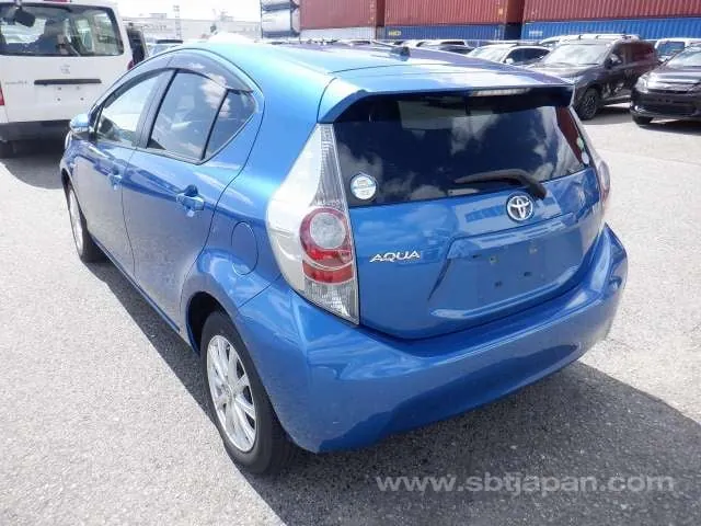 Toyota Aqua S 2014 photo 3