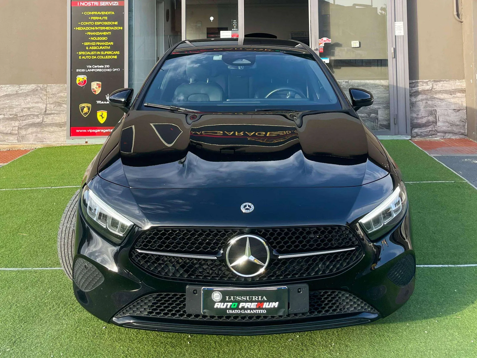 Mercedes-Benz A180 2024 photo 2