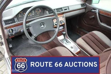 Mercedes-Benz 230 Ce 1991 photo 2