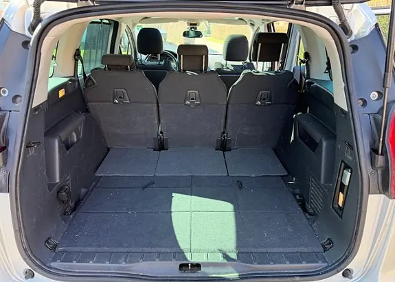 Peugeot 5008 2012 photo 3