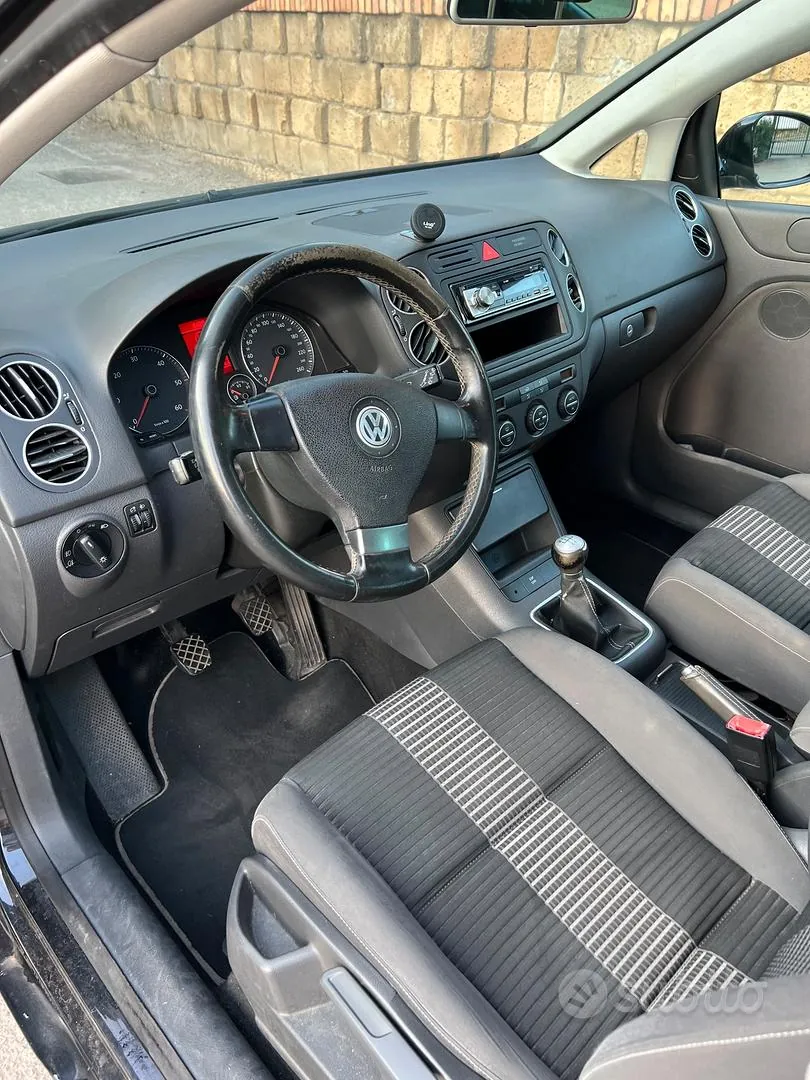 Volkswagen Golf 2008 photo 4