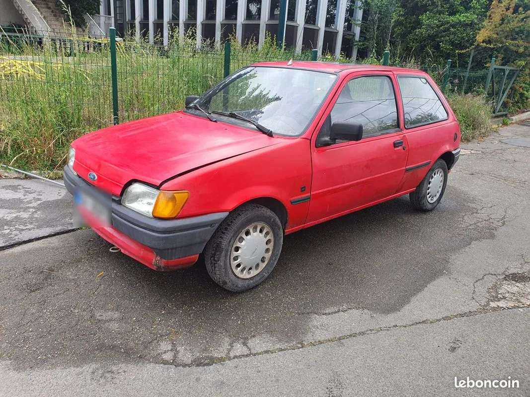 Ford Fiesta 1990 photo 3