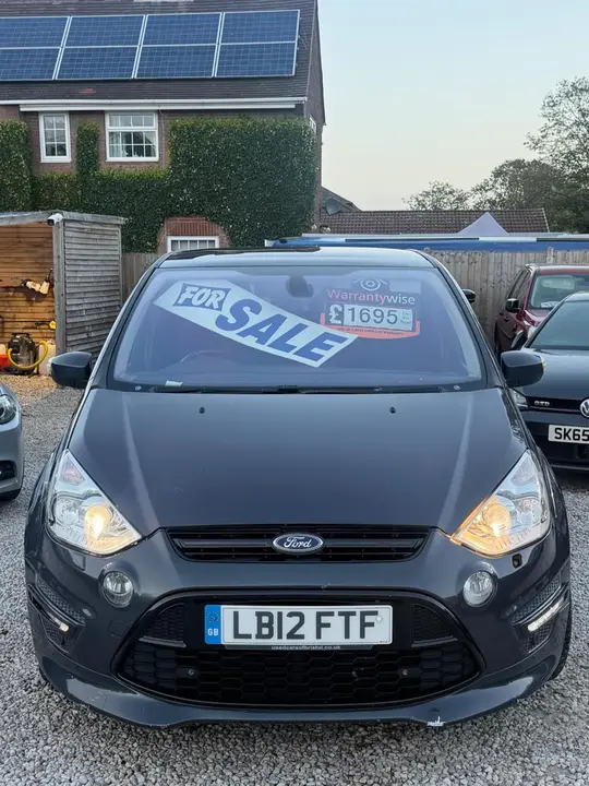 Ford S-Max 2012 photo 2