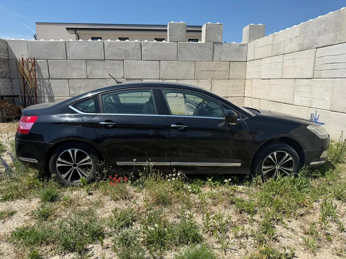 Citroen C5 2010 photo 3