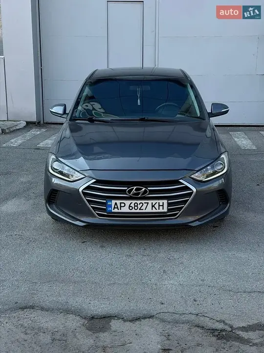 Hyundai Elantra 2018 photo 3