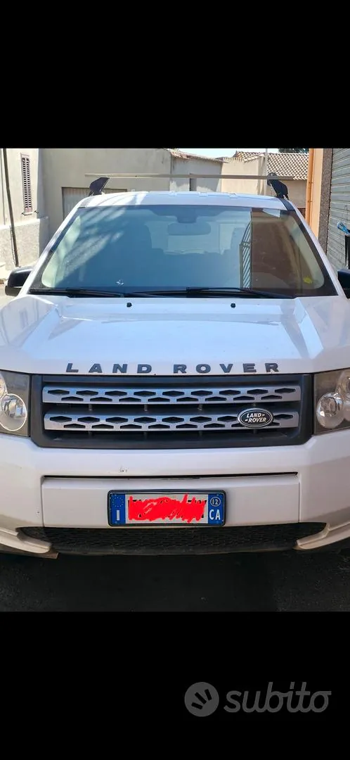 Land Rover Freelander 2012 photo 2