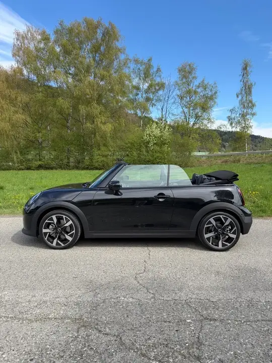 Mini Cooper Cabrio 2025 photo 3