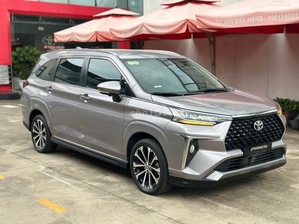 Toyota Veloz Cross