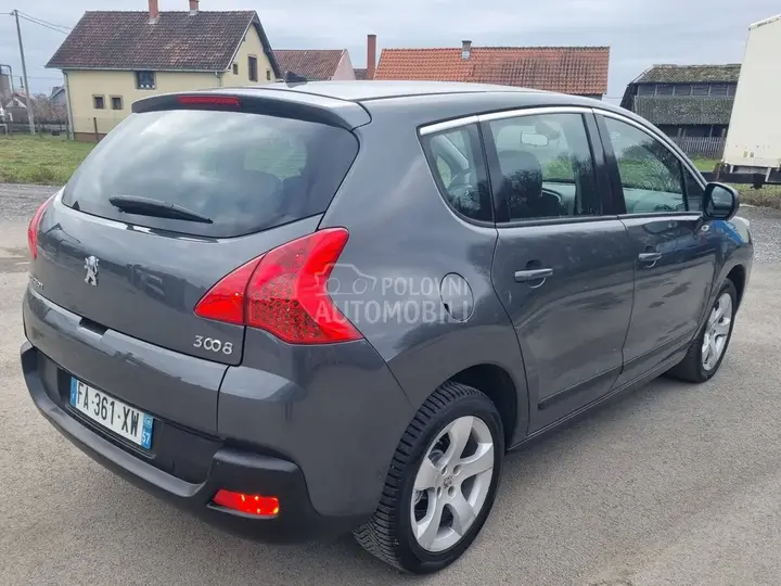 Peugeot 3008 2010 photo 3