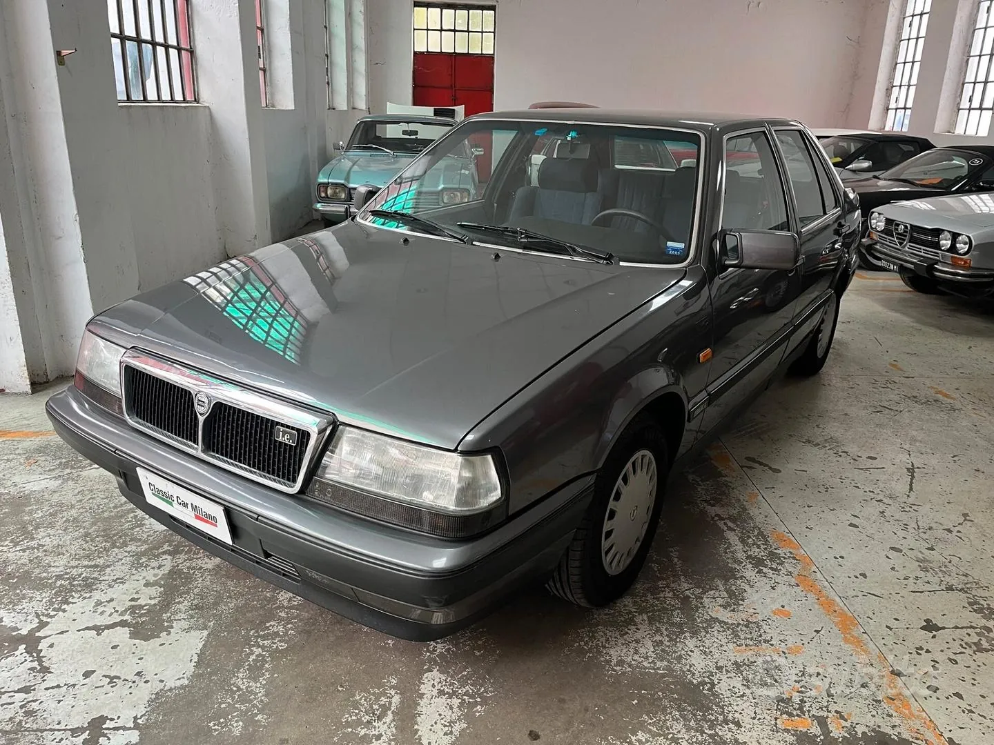 Lancia Thema 1990 photo 2