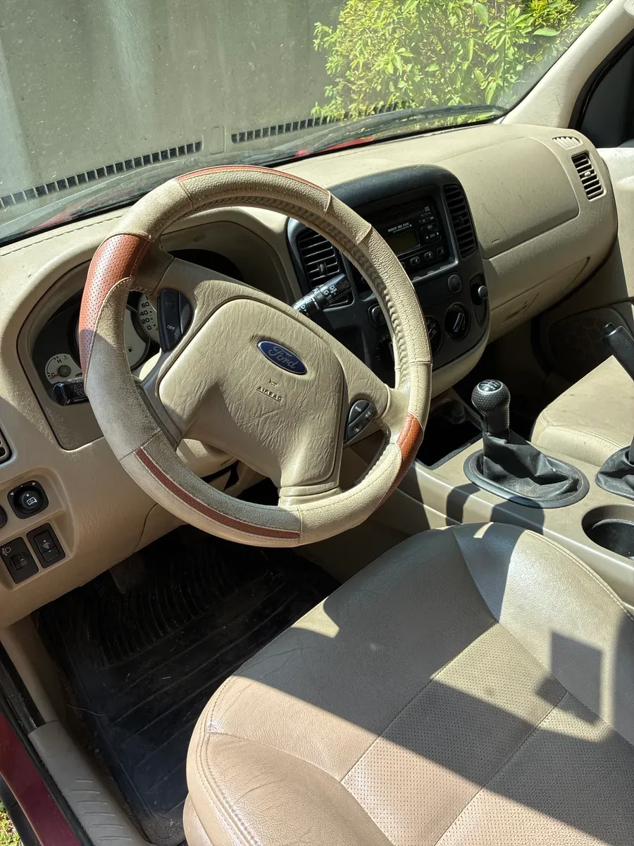 Ford Maverick 2005 photo 2