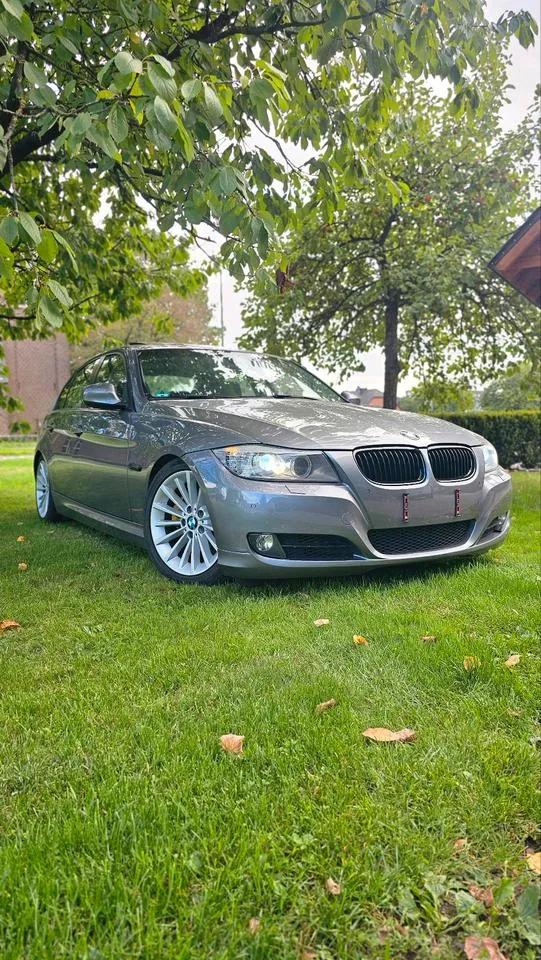 BMW E90