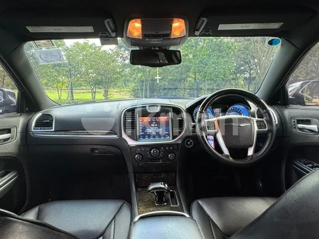 Chrysler 300 2013 photo 5