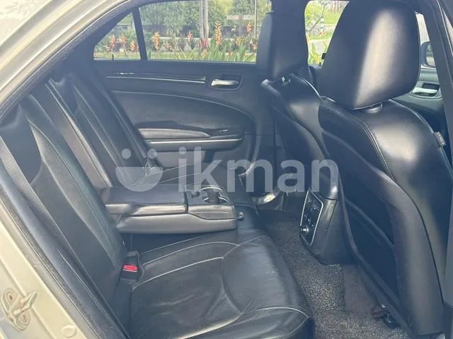 Chrysler 300 2013 photo 4