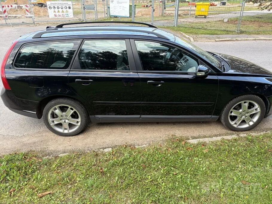 Volvo V50 2008 photo 3