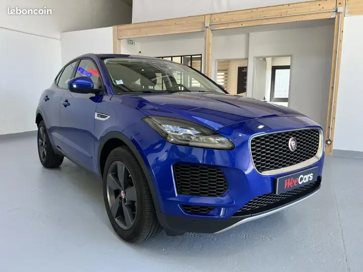 Jaguar E-Pace 2019 photo 3