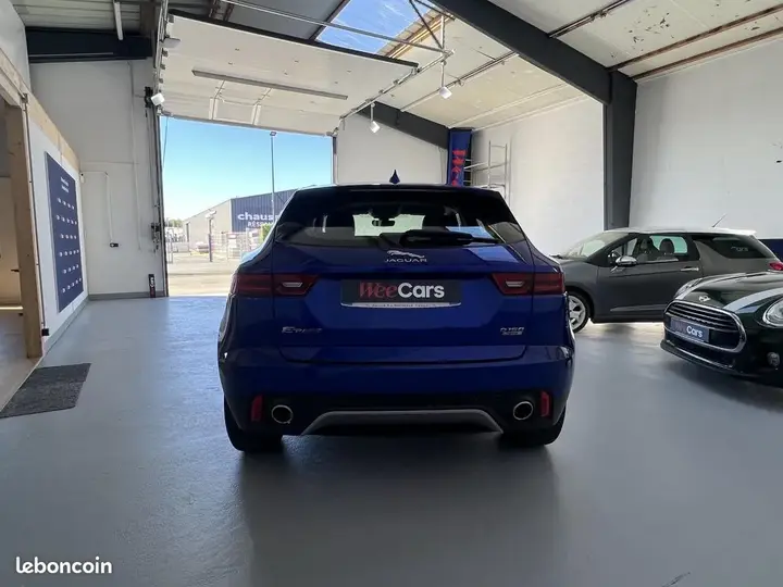 Jaguar E-Pace 2019 photo 5