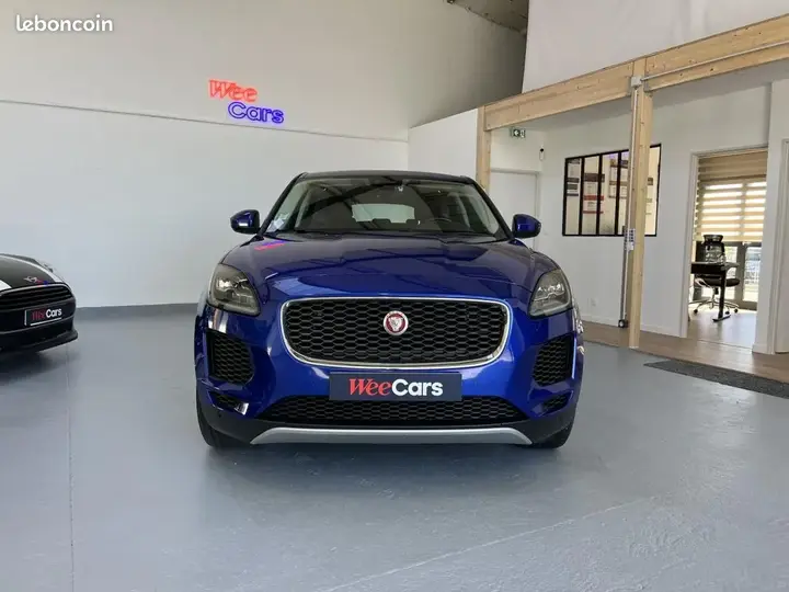 Jaguar E-Pace 2019 photo 2