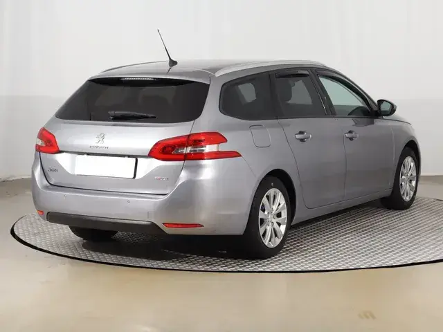 Peugeot 308 2019 photo 4