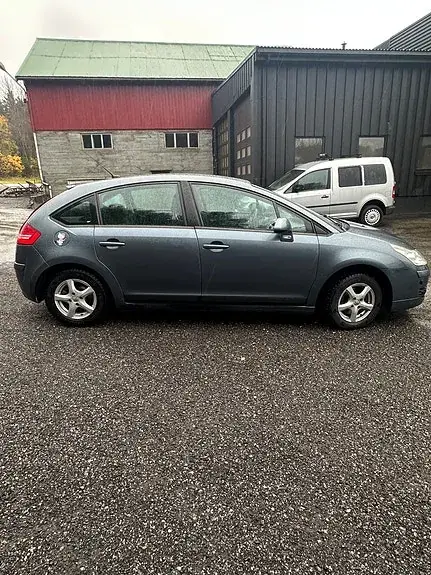 Citroen C4 2007 photo 4