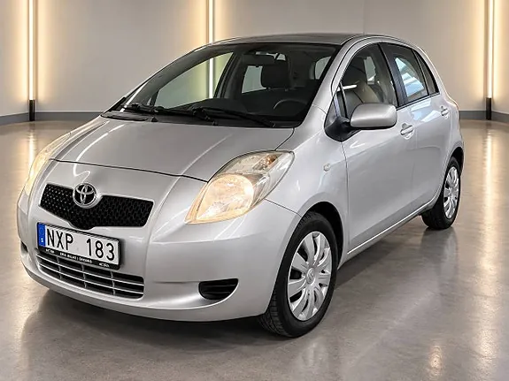 Toyota Yaris 2007 photo 2