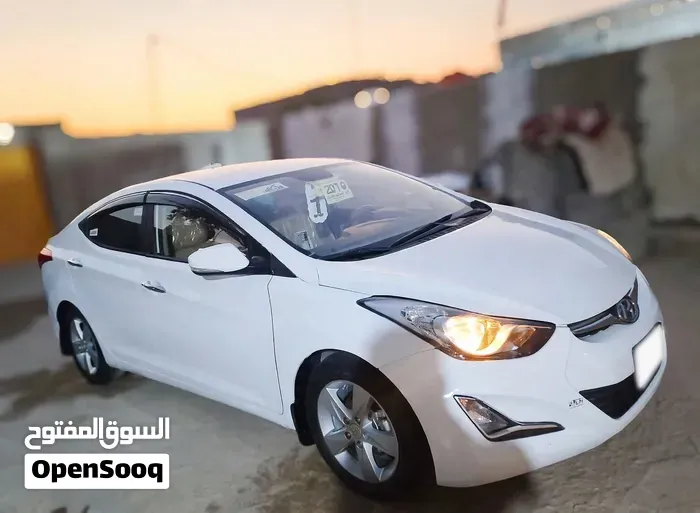 Hyundai Elantra 2013 photo 4