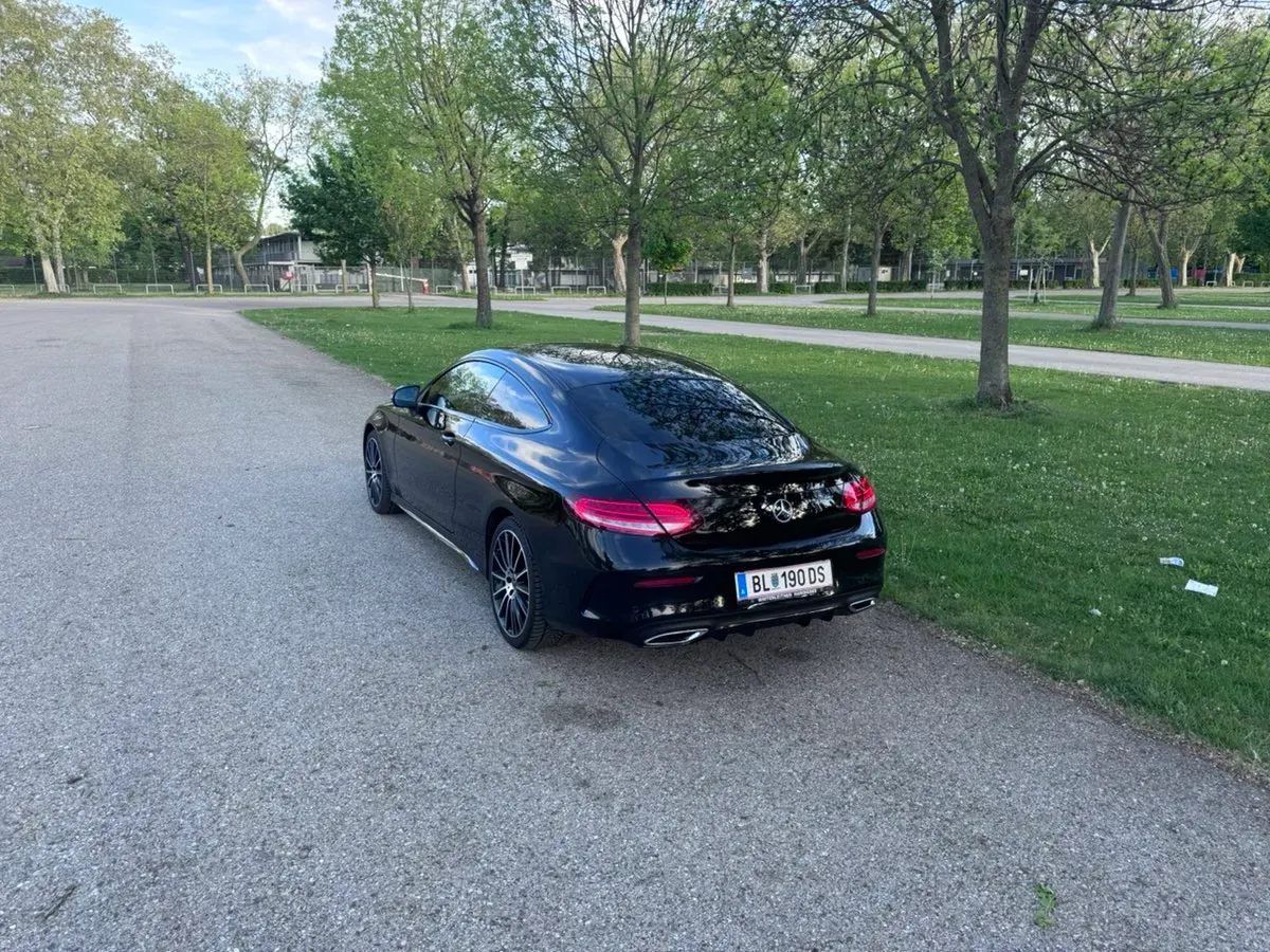 Mercedes-Benz C-Class 2020 photo 3