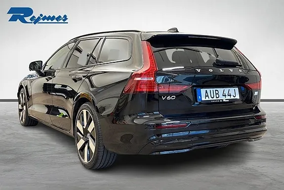 Volvo V60 2024 photo 3