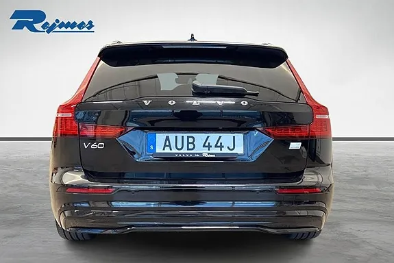 Volvo V60 2024 photo 5