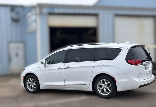 Chrysler Pacifica