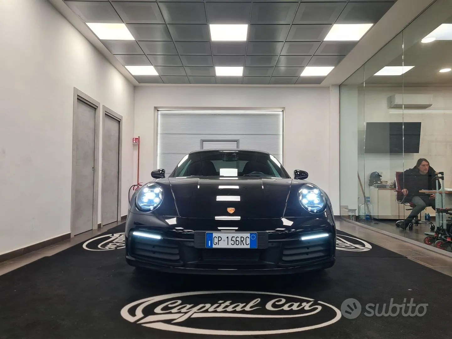 Porsche 911 2021 photo 2