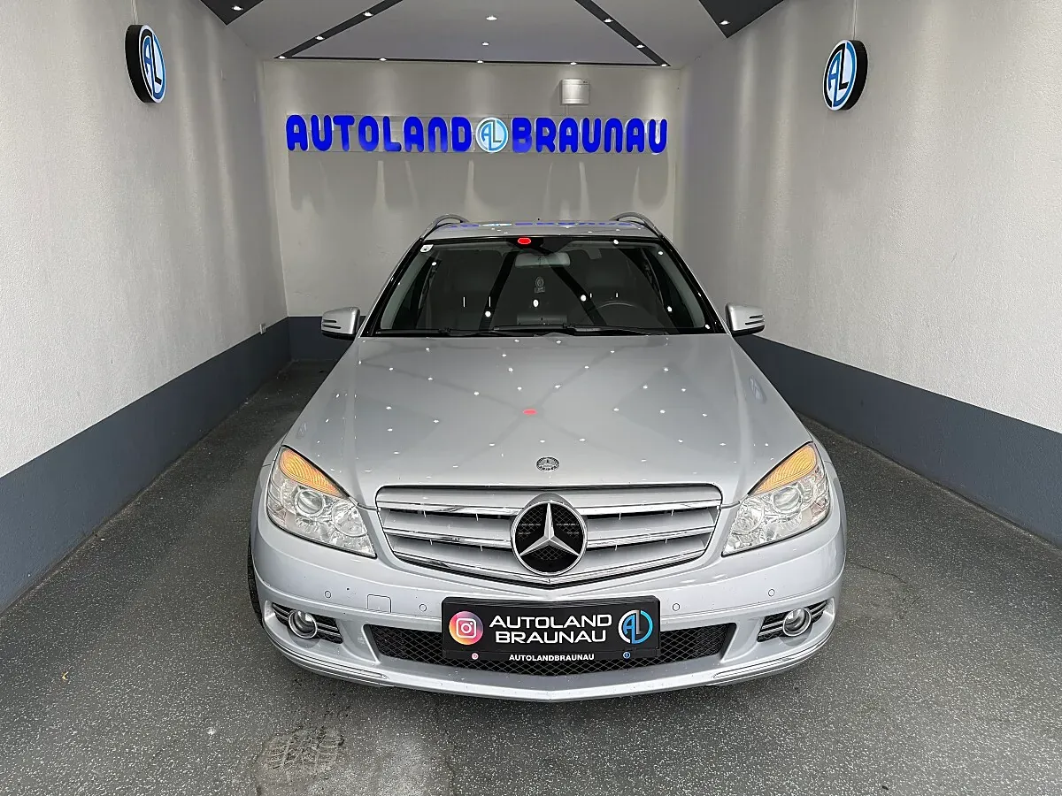 Mercedes-Benz C-Class 2011 photo 3