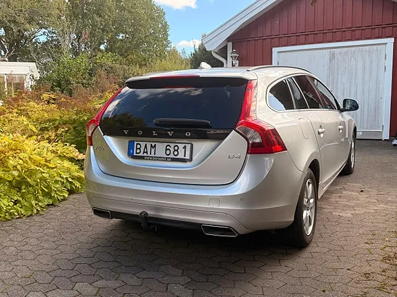 Volvo V60 2014 photo 3