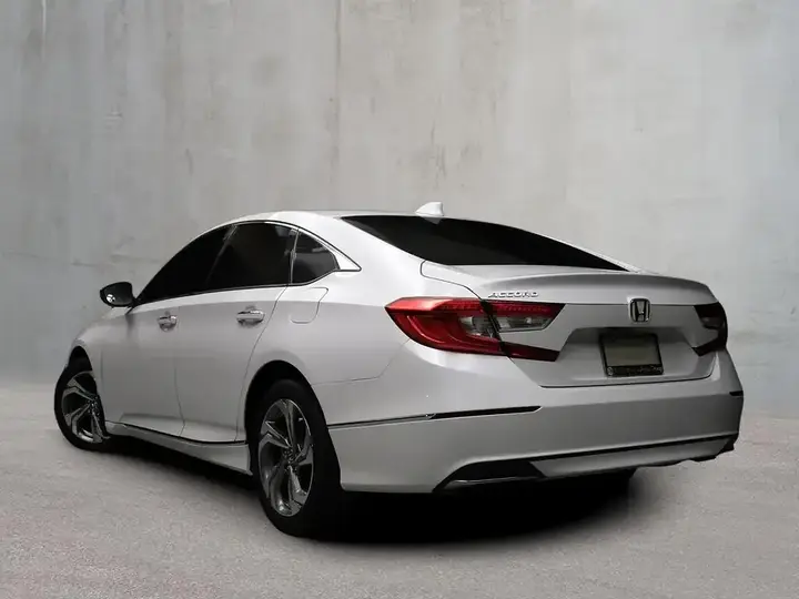 Honda Accord 2018 photo 4