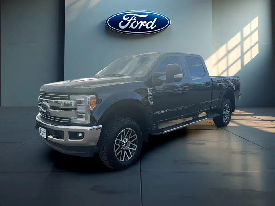 Ford Super Duty F-350 2019 photo 2