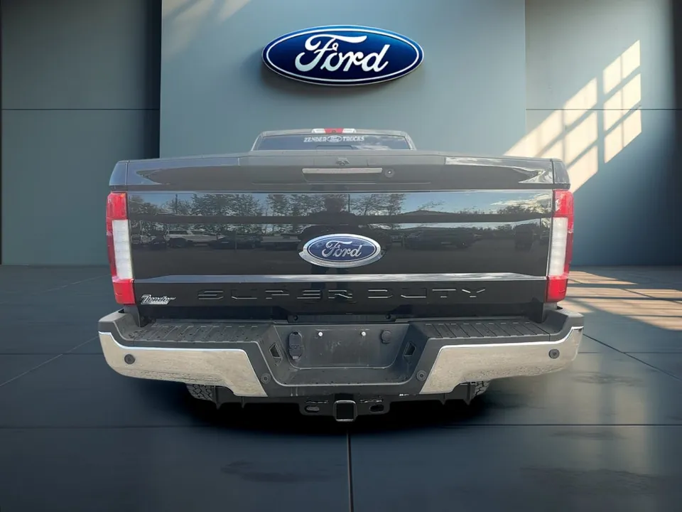 Ford Super Duty F-350 2019 photo 5