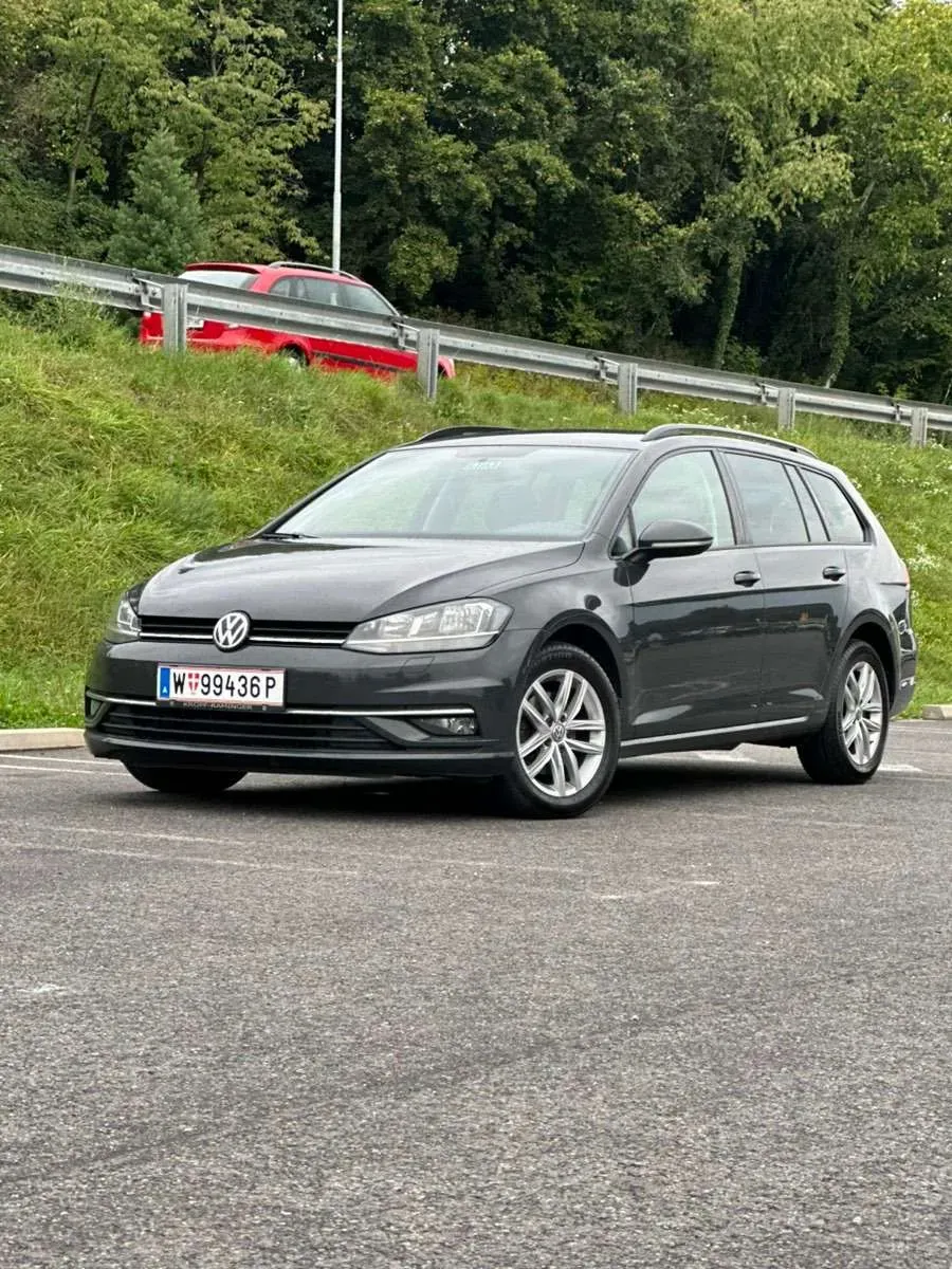 Volkswagen Golf 2019 photo 2
