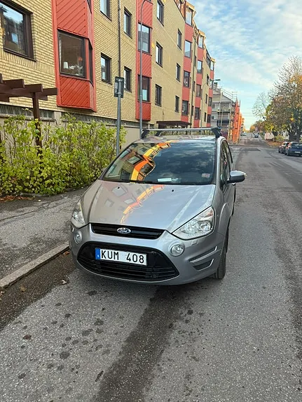 Ford S-Max 2010 photo 2