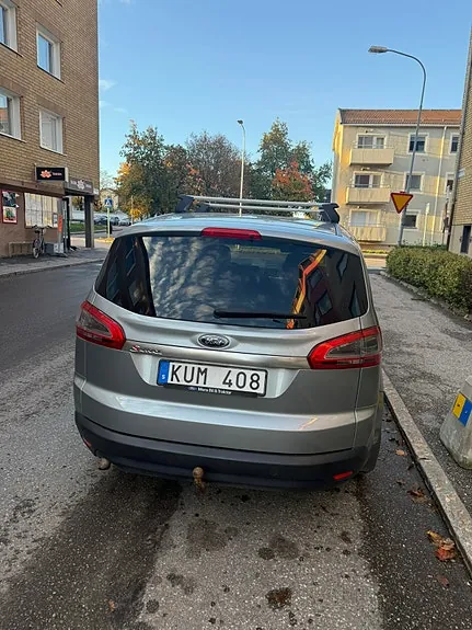 Ford S-Max 2010 photo 5