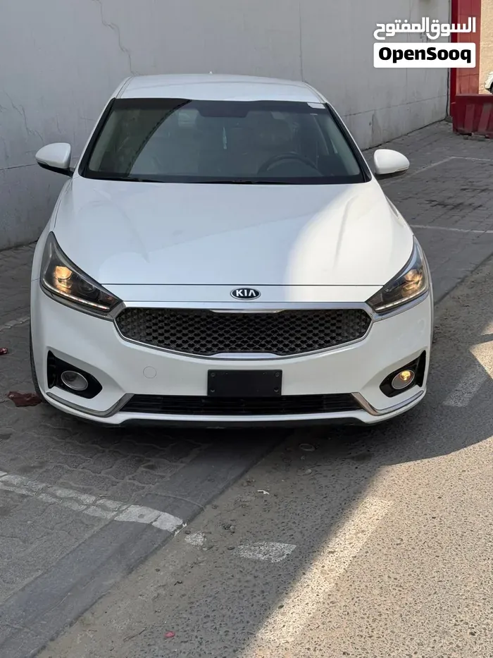 Kia Cadenza 2017 photo 2