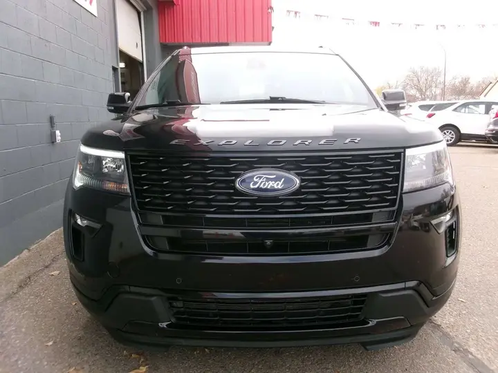 Ford Explorer 2019 photo 3