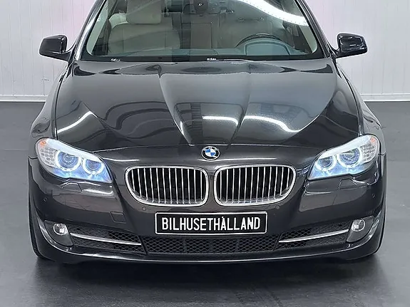 BMW 523I 2010 photo 4