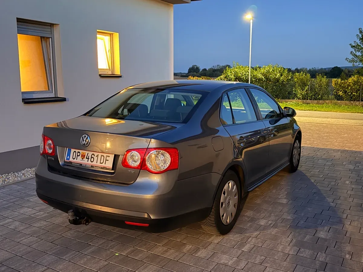 Volkswagen Jetta 2007 photo 2