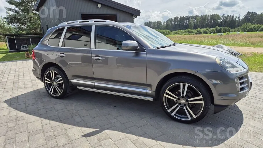 Porsche Cayenne 2009 photo 2