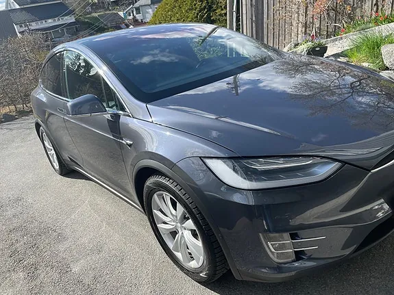 Tesla Model X 2018 photo 4