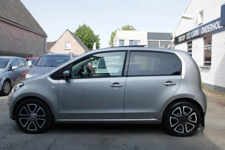 Volkswagen Up 2013 photo 3