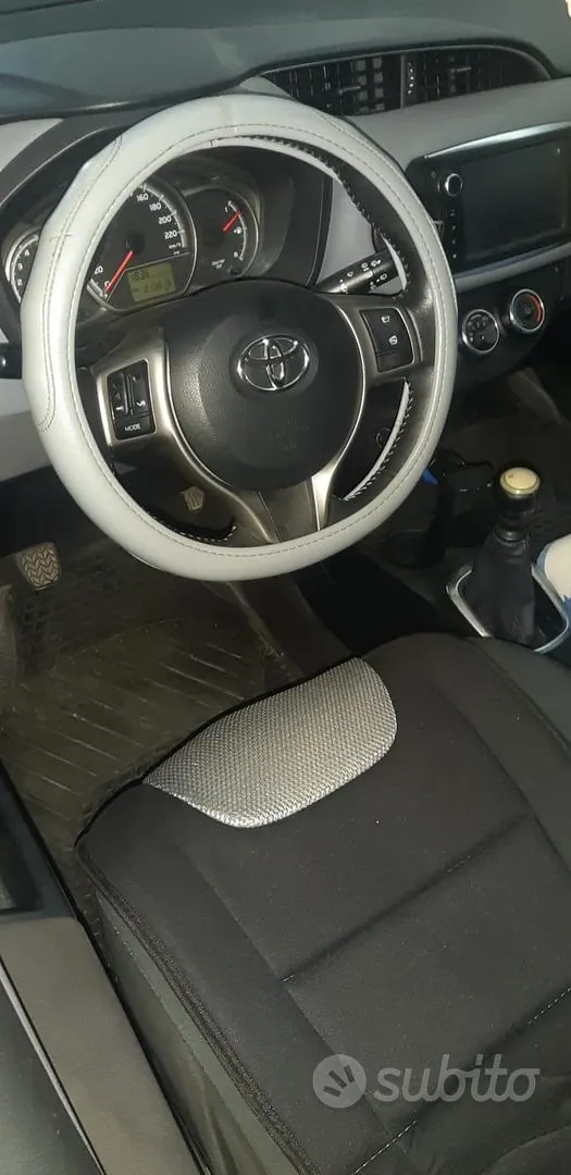 Toyota Yaris 2014 photo 5