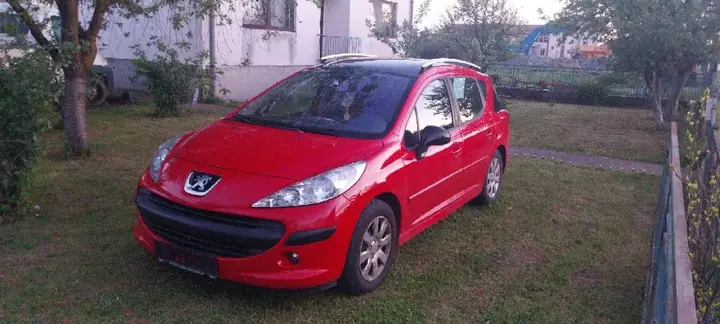 Peugeot 207 2007 photo 3